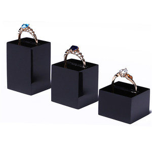 Custom Acrylic Cube Ring Stand