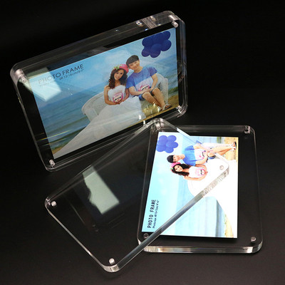 APH002 Customizable Acrylic Photo Frame With Rounded Edges