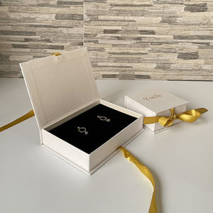AJX018 Customized  Paper Cardboard Jewelry Box Necklace Box Earring Box With Ribbon With Foam Insert